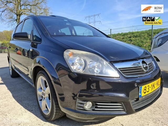 Zwart Gebruikt 2007 Opel Zafira Executive MPV | € 3.799 (Eerlijke prijs) - Afbeelding 1/4