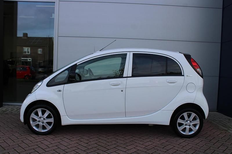 Occasion Peugeot iON Active 47 kW (64 PK) 2016 Wit Hatchback
