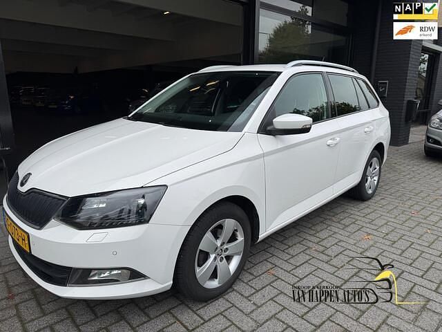 Wit Gebruikt 2017 Skoda Fabia Business Line Stationwagen | € 6.999 (Goede deal) - Afbeelding 1/4