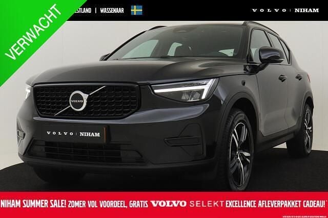 Zwart Gebruikt 2025 Volvo XC40 Plus SUV | € 44.890 (Goede deal) - Afbeelding 1/3