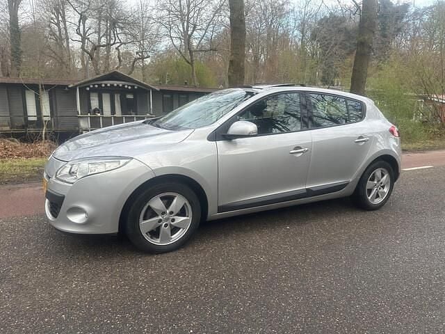 Grijs Occasion 2011 Renault Mégane III Dynamique Hatchback | € 3.299 (Goede deal) - Afbeelding 1/4