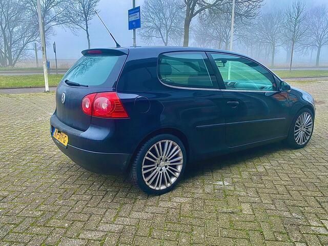 Occasion VW Golf IV 102 PK (75 kW) 2005 Blauw Hatchback