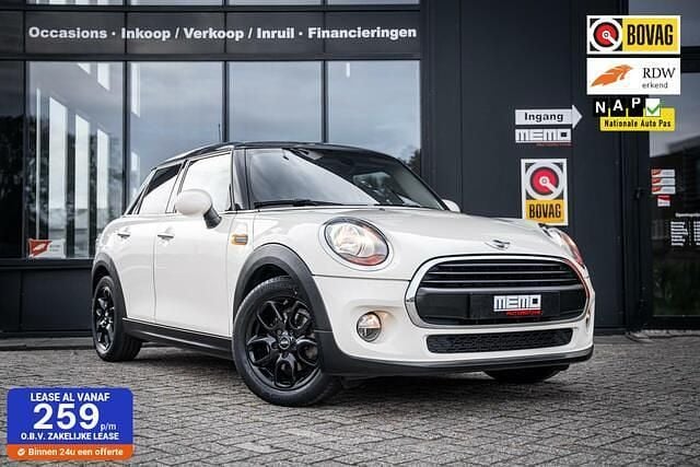 Wit Gebruikt 2018 Mini ONE Business Hatchback | € 15.990 (Eerlijke prijs) - Afbeelding 1/4