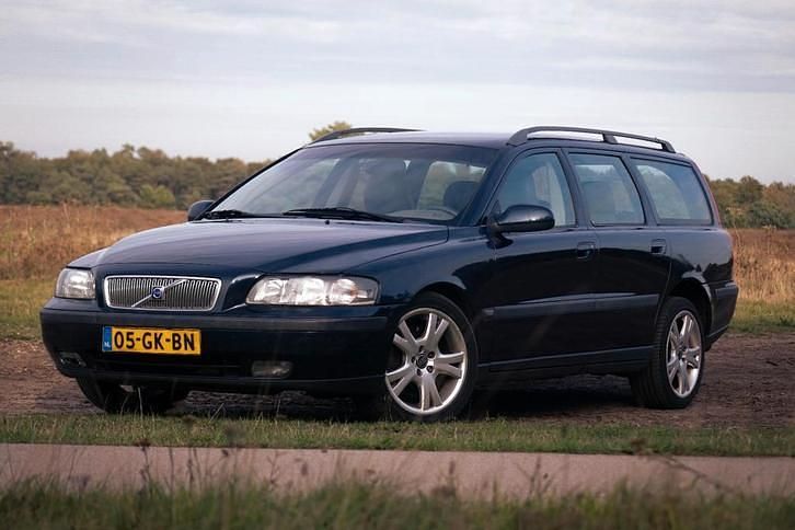 Gebruikt 2001 Volvo V70 Stationwagen | € 1.550 (Goede deal) - Afbeelding 1/4