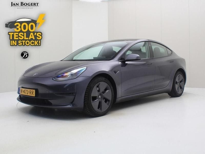 Grijs (metallic) Occasion 2021 Tesla Model 3 Long Range AWD Sedan | € 22.900 (Goede deal) - Afbeelding 1/4