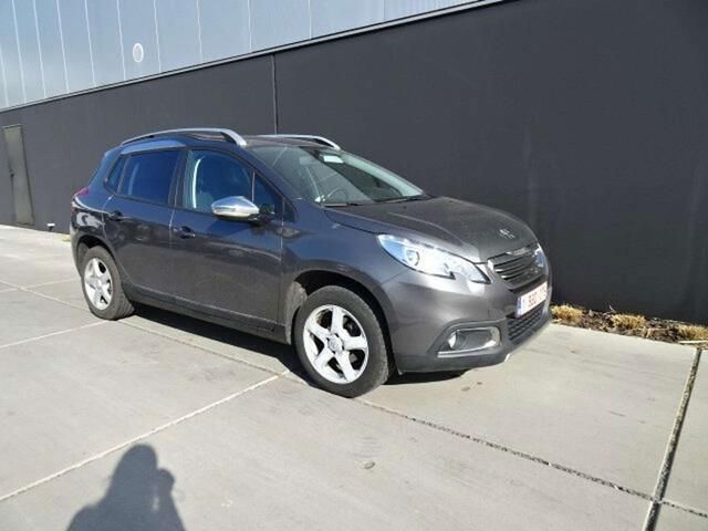 Grijs Gebruikt 2016 Peugeot 2008 SUV | € 8.500 - Afbeelding 1/4