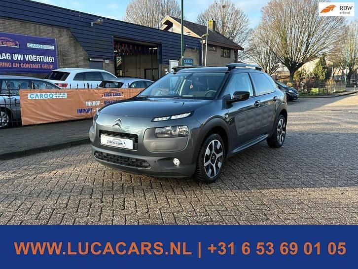 Occasion 2017 Citroën C4 Cactus PureTech Hatchback | € 4.995 (Goede deal) - Afbeelding 1/4