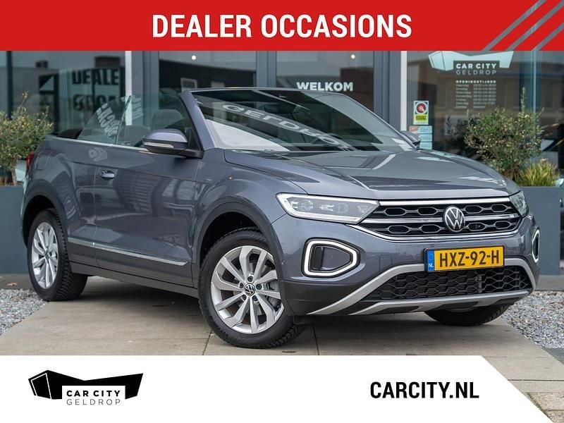 Grijs Occasion 2024 VW T-Roc Cabriolet Style Cabriolet | € 32.940 (Goede deal) - Afbeelding 1/4
