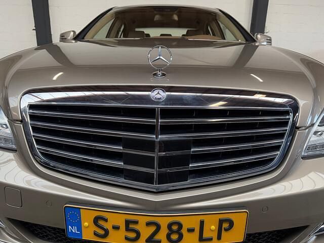 Occasion Mercedes S500 388 PK (285 kW) 2009 Geel (metallic) Sedan