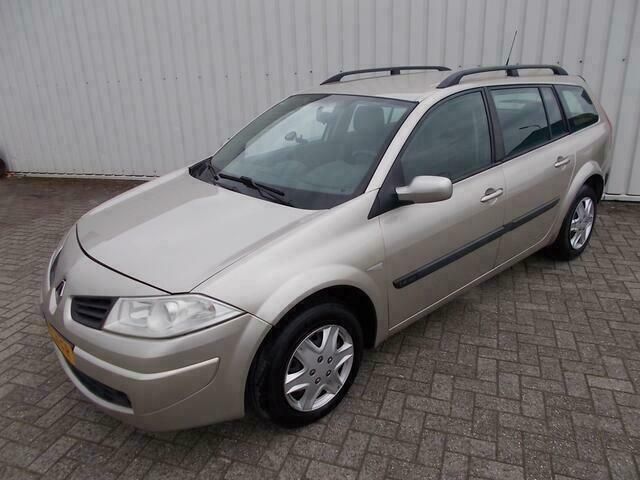 Occasion Renault Mégane GrandTour Authentique 98 PK (72 kW) 2006 Beige Stationwagen