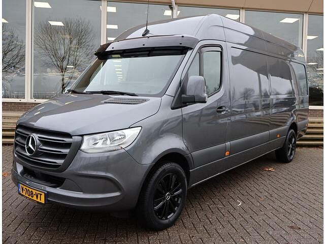 Grijs Occasion 2019 Mercedes Sprinter Van | € 37.900 (Eerlijke prijs) - Afbeelding 1/4