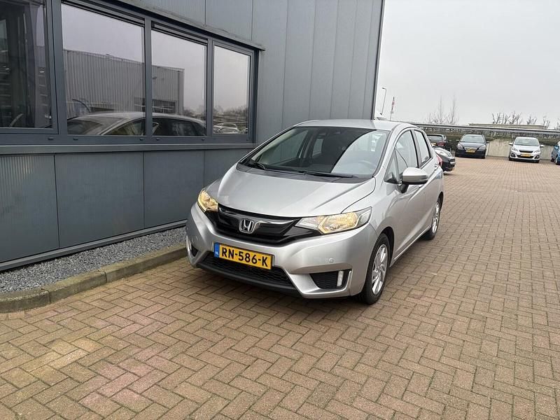 Occasion Honda Jazz Comfort 102 PK (75 kW) 2018 Grijs (metallic) Hatchback
