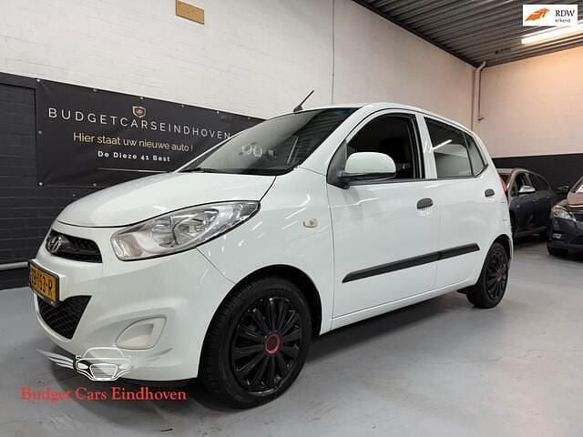 Wit Gebruikt 2012 Hyundai i10 Pure Hatchback | € 3.295 (Eerlijke prijs) - Afbeelding 1/4