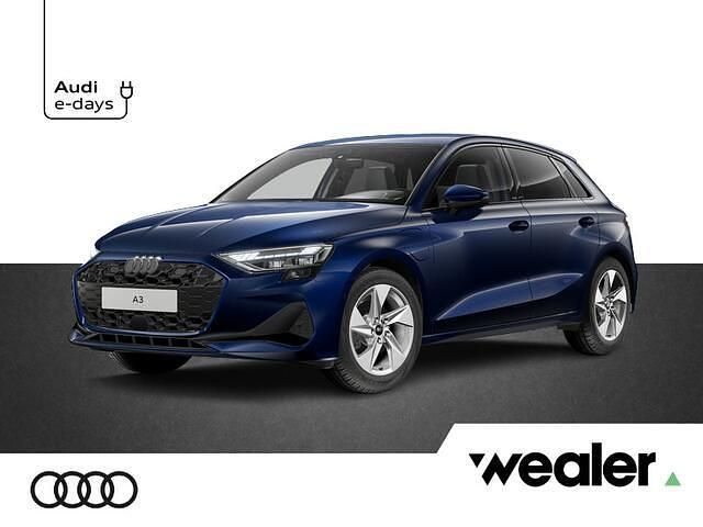 Blauw Nieuw 2025 Audi A3 Sportback Advanced Hatchback | € 47.525 - Afbeelding 1/2
