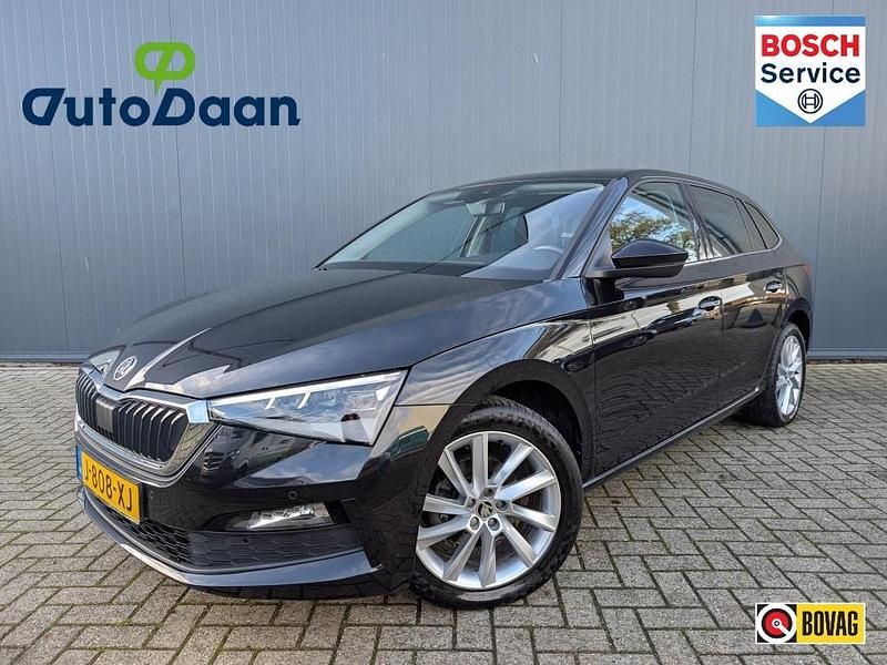 Zwart Gebruikt 2020 Skoda Scala Business Line Hatchback | € 16.950 (Eerlijke prijs) - Afbeelding 1/4