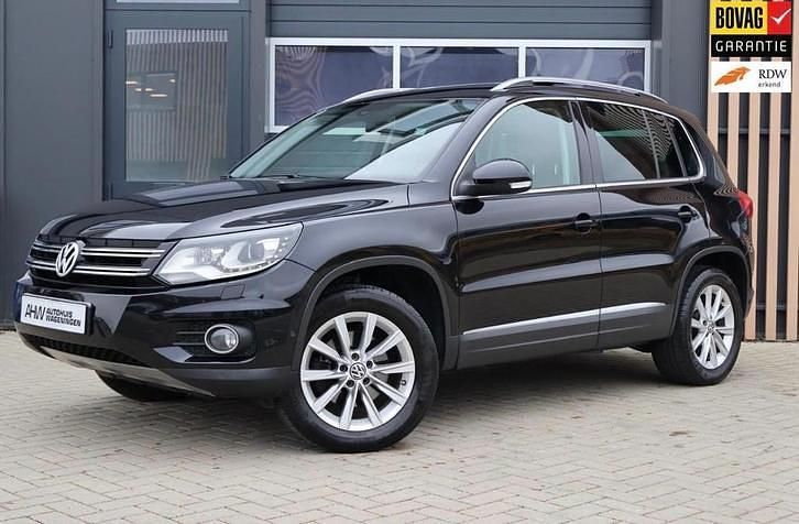 Occasion 2012 VW Tiguan Sportline SUV | € 11.900 (Goede deal) - Afbeelding 1/4