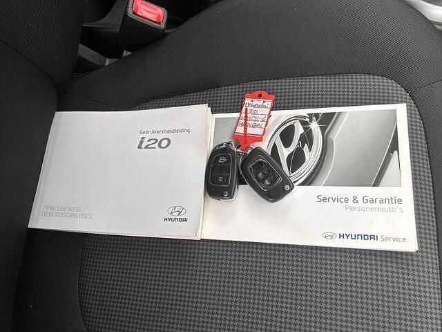 Occasion Hyundai i20 Edition 86 PK (63 kW) 2012 Grijs Hatchback