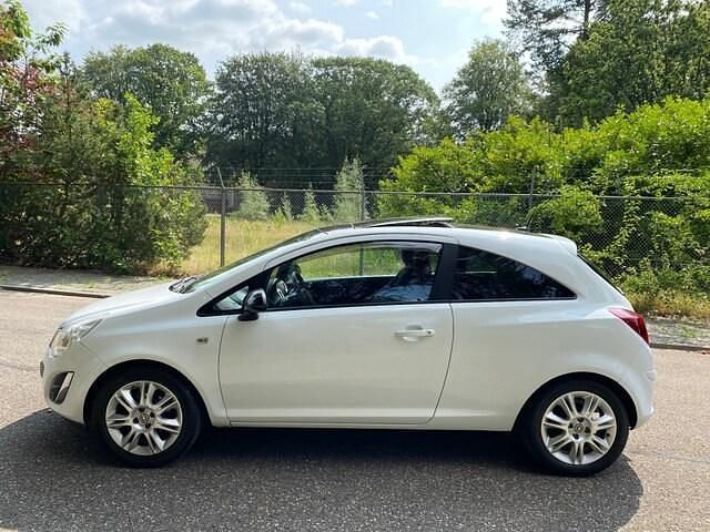Occasion Opel Corsa Cosmo 83 PK (61 kW) 2012 Wit Hatchback
