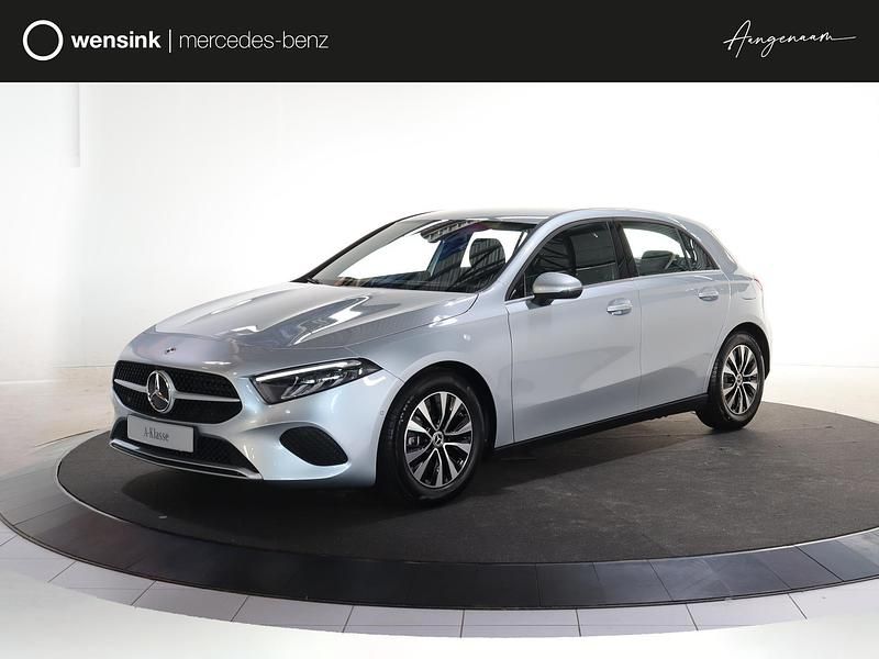 Zilver Gebruikt 2025 Mercedes A180 Edition Hatchback | € 37.450 (Eerlijke prijs) - Afbeelding 1/4