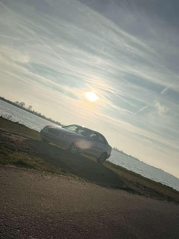 Grijs Gebruikt 2006 Mercedes C200 Elegance Sedan | € 3.750 (Eerlijke prijs) - Afbeelding 1/4