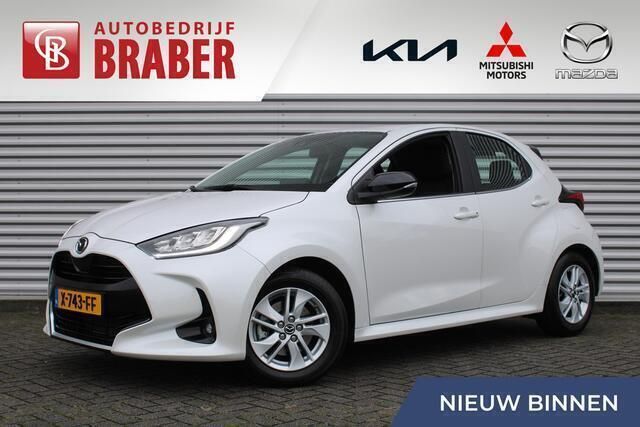 Wit Gebruikt 2023 Mazda 2 Comfort Hatchback | € 25.950 (Iets duurder) - Afbeelding 1/4