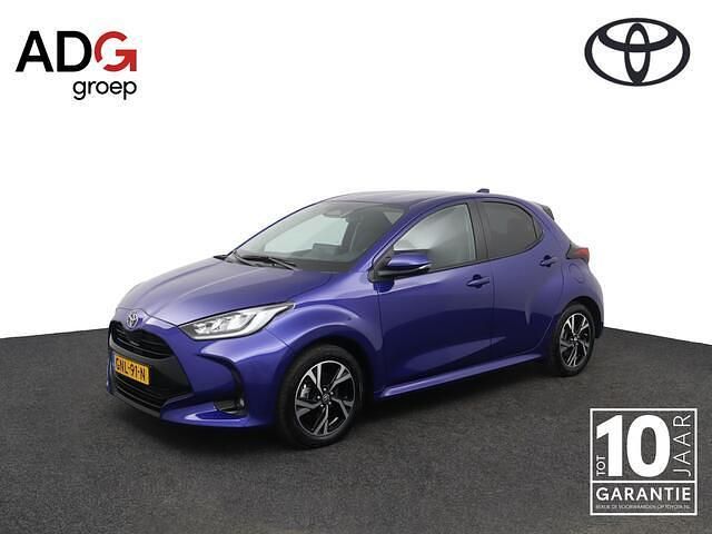 Blauw Occasion 2024 Toyota Yaris Edition Hatchback | € 25.950 (Iets duurder) - Afbeelding 1/4