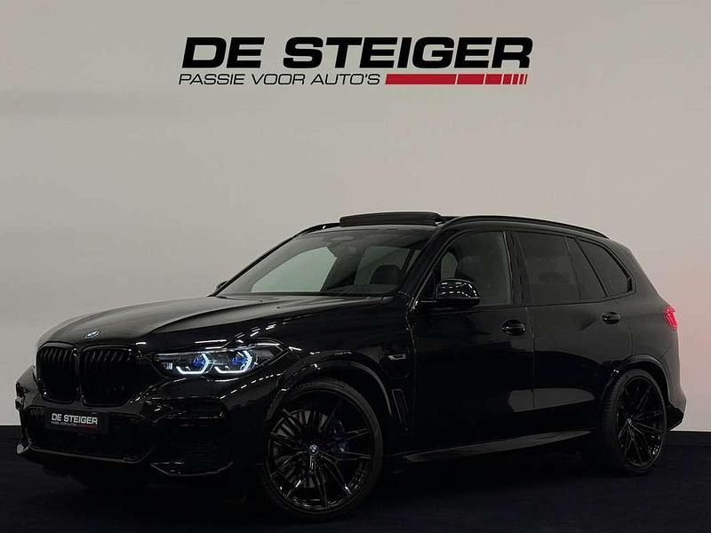 Zwart Occasion 2022 BMW X5 Executive SUV | € 68.950 (Eerlijke prijs) - Afbeelding 1/4