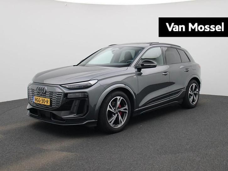 Occasion 2025 Audi Q6 e-tron S-Line SUV | € 89.900 - Afbeelding 1/4