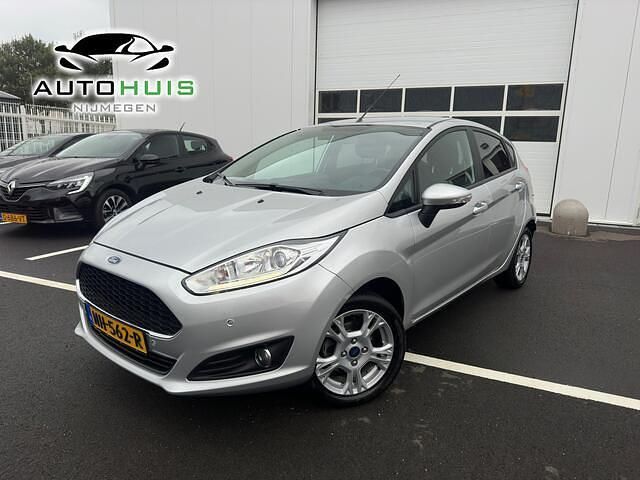 Occasion Ford Fiesta Titanium 80 PK (58 kW) 2017 Grijs, metallic lak Hatchback