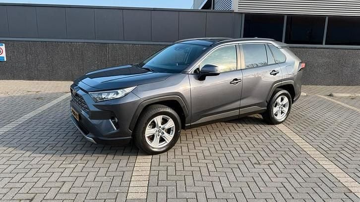Grijs Occasion 2019 Toyota RAV4 Active SUV | € 21.950 (Goede deal) - Afbeelding 1/4