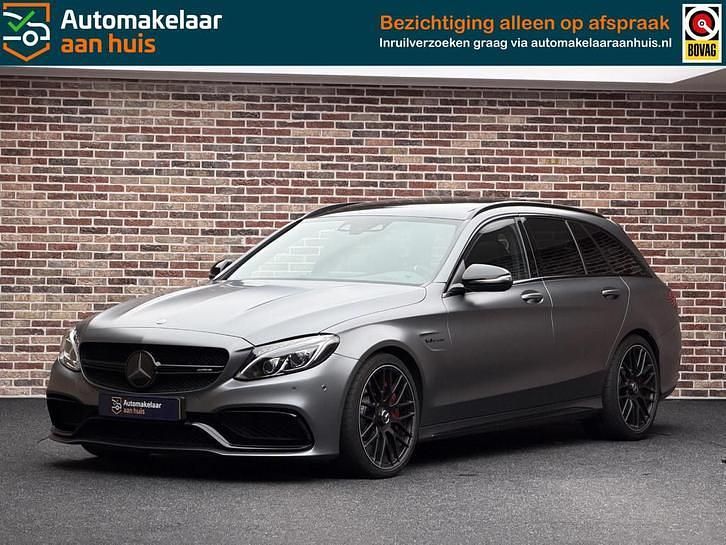 Grijs Occasion 2017 Mercedes S63 AMG AMG Stationwagen | € 57.900 (Duur) - Afbeelding 1/4