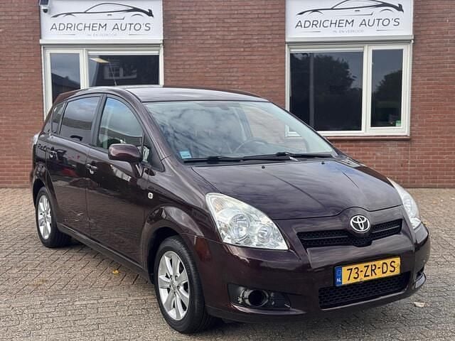 Rood Gebruikt 2008 Toyota Verso Luna MPV | € 4.395 (Iets duurder) - Afbeelding 1/4