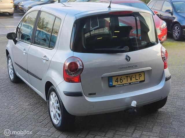 Occasion Renault Modus Dynamique 111 PK (81 kW) 2007 Grijs MPV