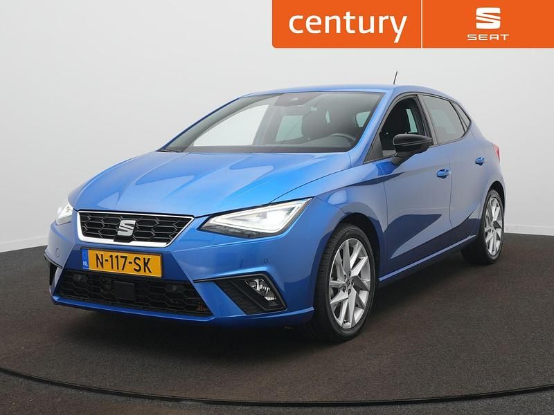 Blauw Occasion 2022 Seat Ibiza FR Hatchback | € 18.900 (Eerlijke prijs) - Afbeelding 1/4
