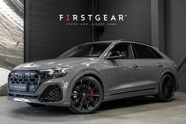 Grijs Nieuw 2025 Audi Q8 Competition SUV | € 134.900 - Afbeelding 1/4