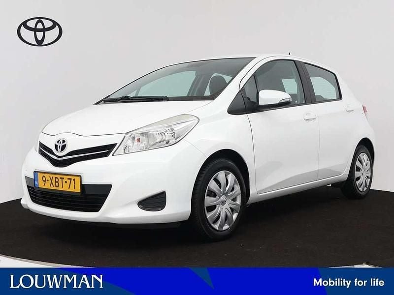 Wit Gebruikt 2014 Toyota Yaris Hatchback | € 9.445 (Eerlijke prijs) - Afbeelding 1/3