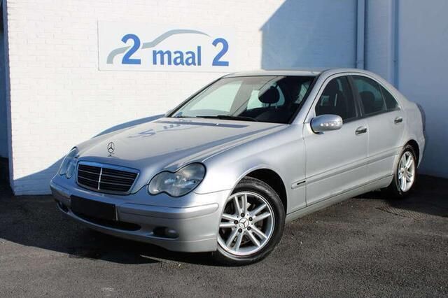Zilver Gebruikt 2005 Mercedes C220 Sedan | € 5.480 - Afbeelding 1/4