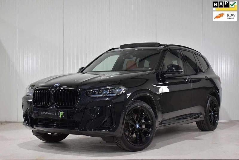 Zwart Gebruikt 2021 BMW X3 Executive SUV | € 43.995 (Eerlijke prijs) - Afbeelding 1/4
