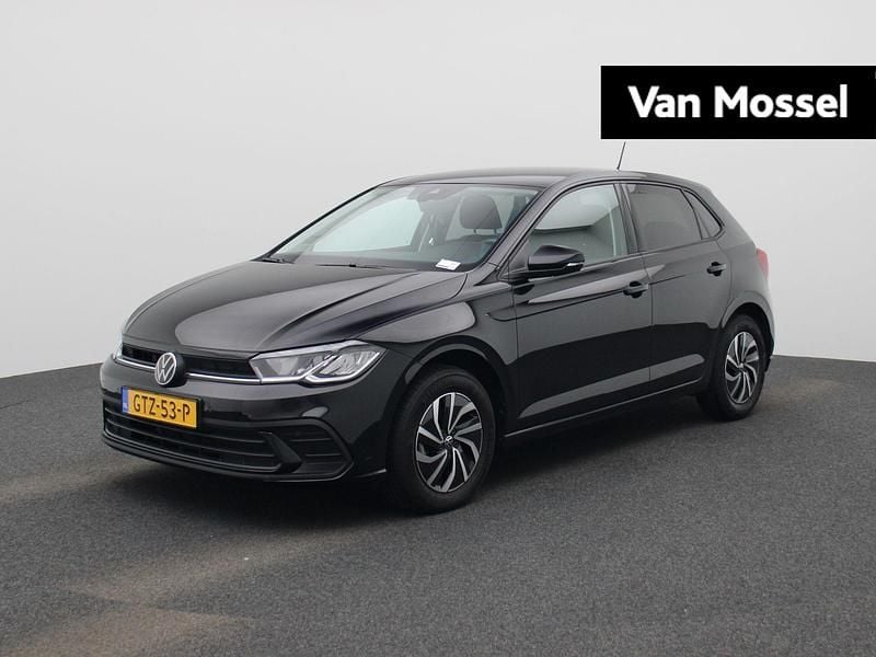 Zwart Gebruikt 2024 VW Polo Edition Hatchback | € 24.900 (Eerlijke prijs) - Afbeelding 1/4