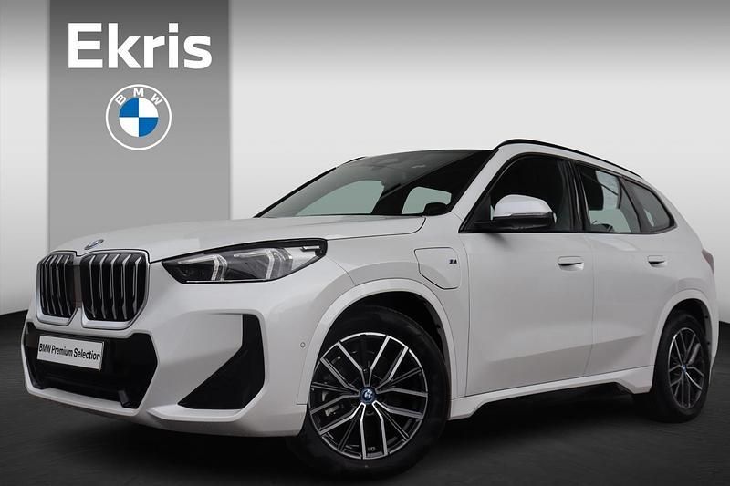 Wit Gebruikt 2024 BMW X1 M Sport SUV | € 52.900 (Duur) - Afbeelding 1/4