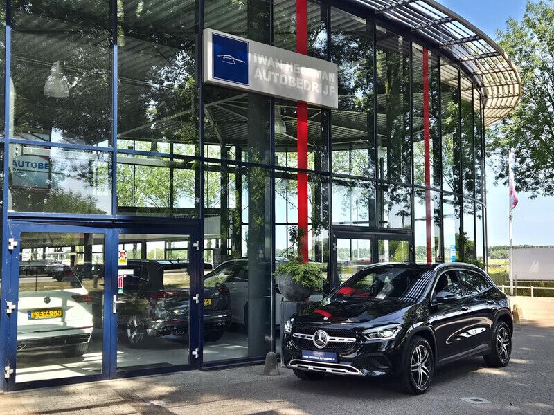 Zwart Gebruikt 2022 Mercedes GLA250 SUV | € 39.690 (Goede deal) - Afbeelding 1/2