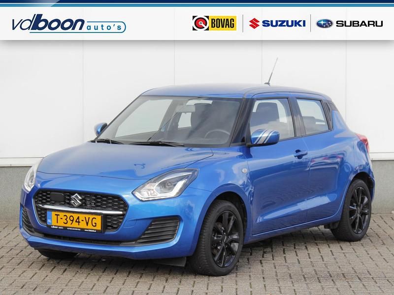 Blauw Gebruikt 2023 Suzuki Swift Comfort Hatchback | € 18.095 (Eerlijke prijs) - Afbeelding 1/4