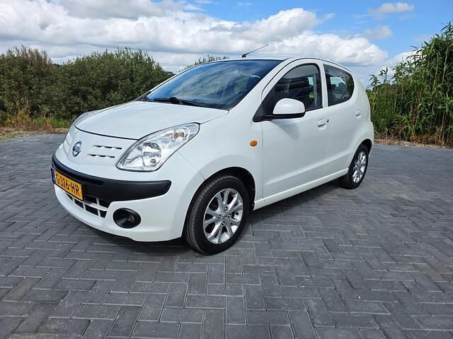 Wit Gebruikt 2012 Nissan Pixo Hatchback | € 2.950 (Eerlijke prijs) - Afbeelding 1/4