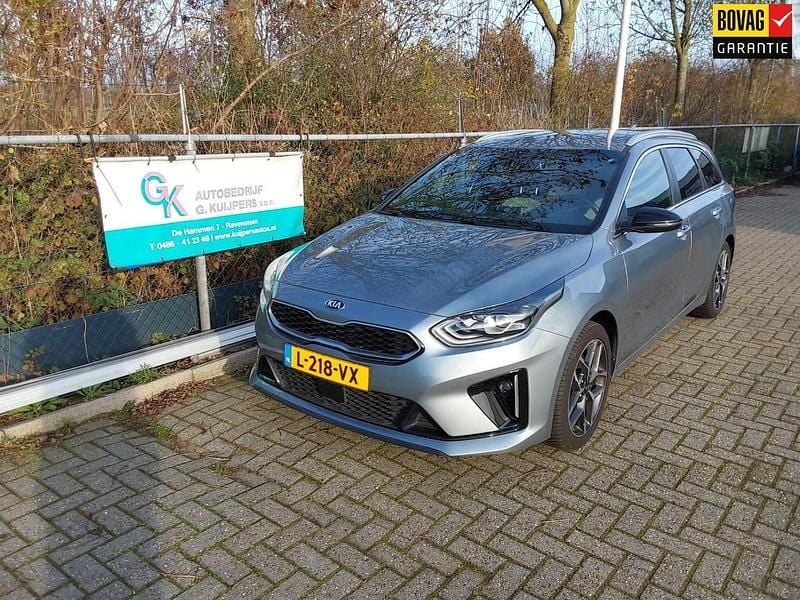 Grijs (metallic) Gebruikt 2021 Kia Ceed Sportswagon GT-Line Stationwagen | € 16.950 (Goede deal) - Afbeelding 1/4