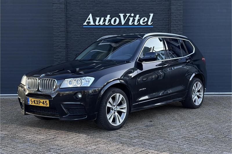 Zwart (metallic) Gebruikt 2013 BMW X3 Executive SUV | € 11.745 (Goede deal) - Afbeelding 1/4