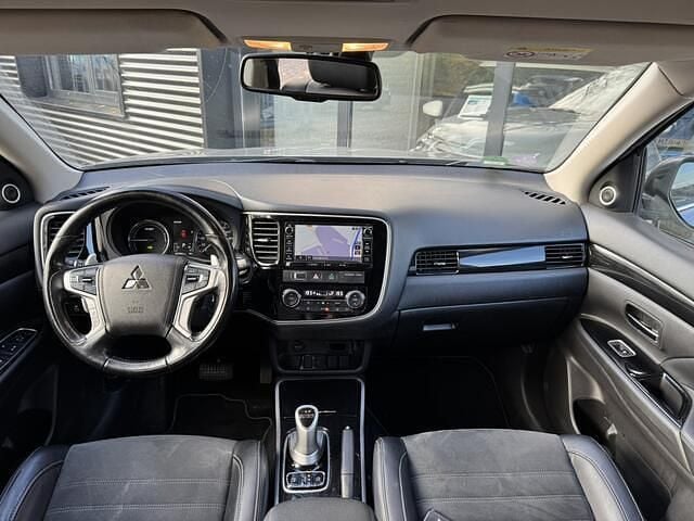 Occasion Mitsubishi Outlander Edition 203 PK (149 kW) 2015 Grijs SUV