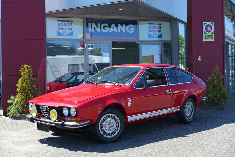 Rood Gebruikt 1976 Alfa Romeo Alfetta GT/GTV Coupé | € 20.750 - Afbeelding 1/4