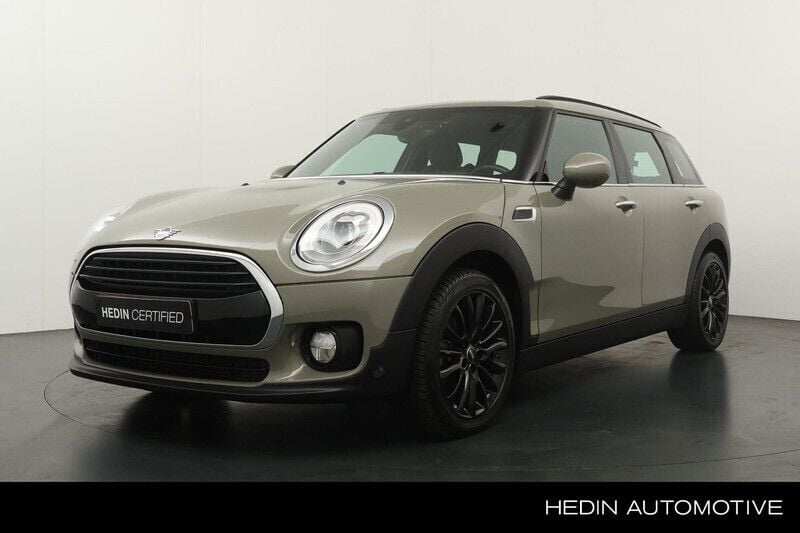 Grijs Gebruikt 2018 Mini Cooper Clubman Business Stationwagen | € 16.745 (Eerlijke prijs) - Afbeelding 1/4