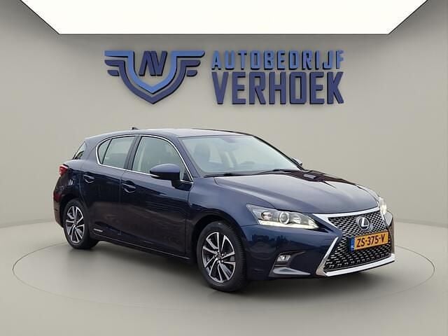 Blauw Gebruikt 2018 Lexus CT200h Business Edition Hatchback | € 15.900 (Eerlijke prijs) - Afbeelding 1/4