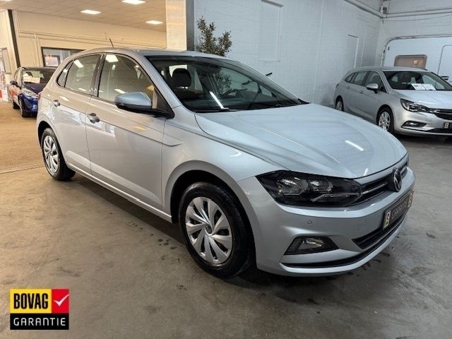 Grijs Gebruikt 2021 VW Polo Comfortline Hatchback | € 14.400 (Eerlijke prijs) - Afbeelding 1/4